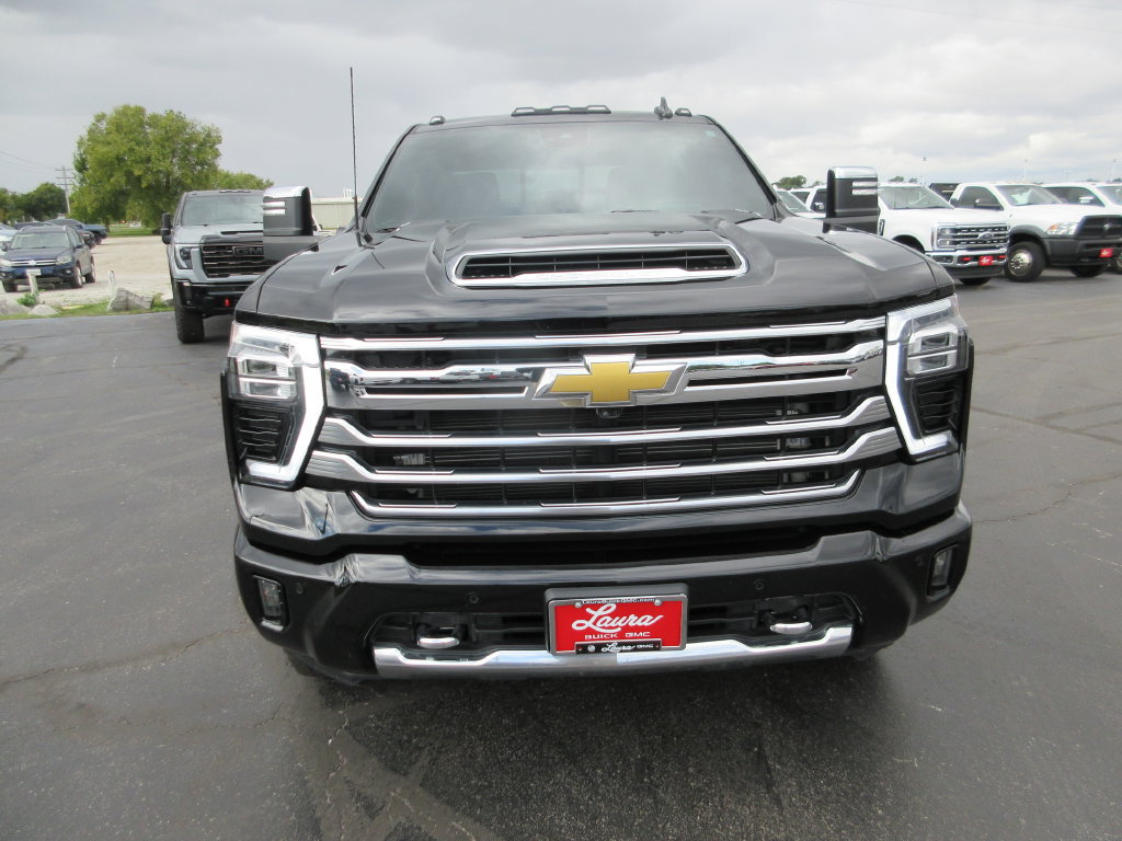 Certified 2024 Chevrolet Silverado 3500 High Country w/ Technology Package AWD/4WD image 13