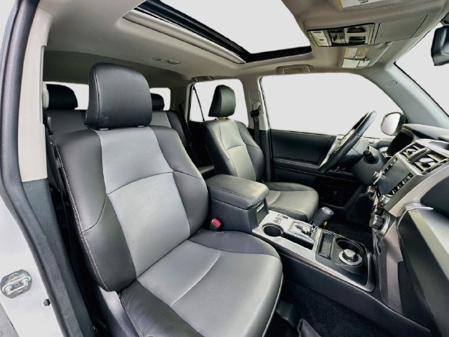 Used 2024 Toyota 4Runner SR5 Premium w/ Moonroof Package AWD/4WD image 29
