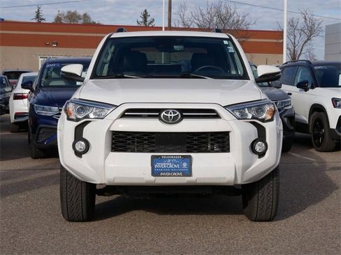 Used 2020 Toyota 4Runner Limited image 2
