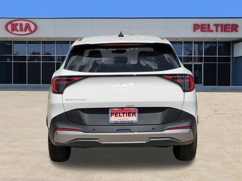 New 2026 Kia Sportage LX w/ LX Convenience Package FWD image 4