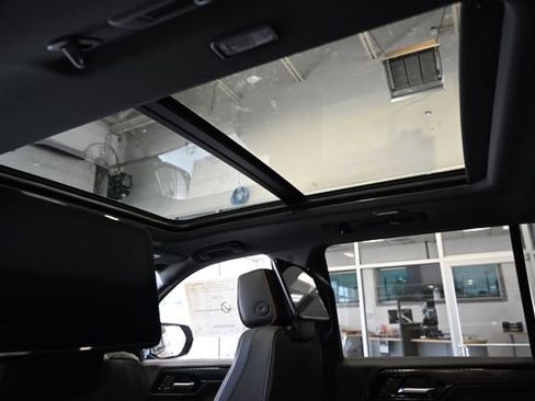 New 2026 GMC Yukon XL AT4 image 23