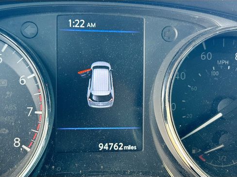 Used 2020 Nissan Rogue SV FWD image 14