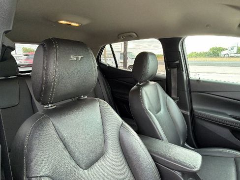 Used 2024 Buick Encore GX Sport Touring AWD/4WD image 28