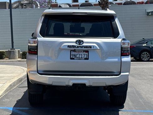 Used 2024 Toyota 4Runner SR5 AWD/4WD image 6