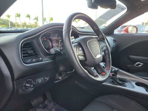 Used 2022 Dodge Challenger SXT w/ Blacktop Package image 8