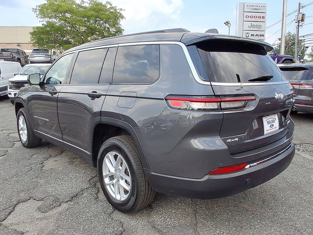 Used 2024 Jeep Grand Cherokee L Laredo AWD/4WD image 28