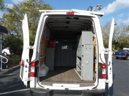 Used 2021 Nissan NV 3500 SV image 13