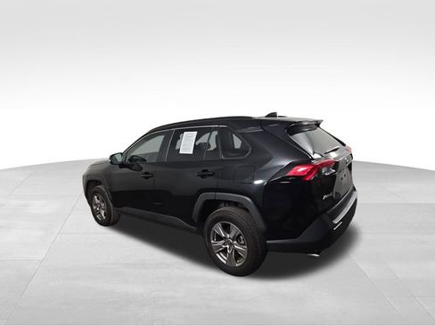 Used 2025 Toyota RAV4 XLE image 10