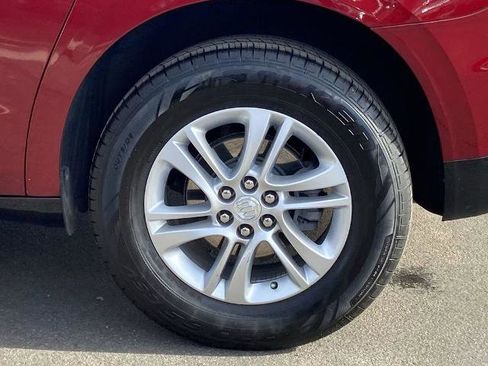 Used 2021 Buick Enclave Essence image 28