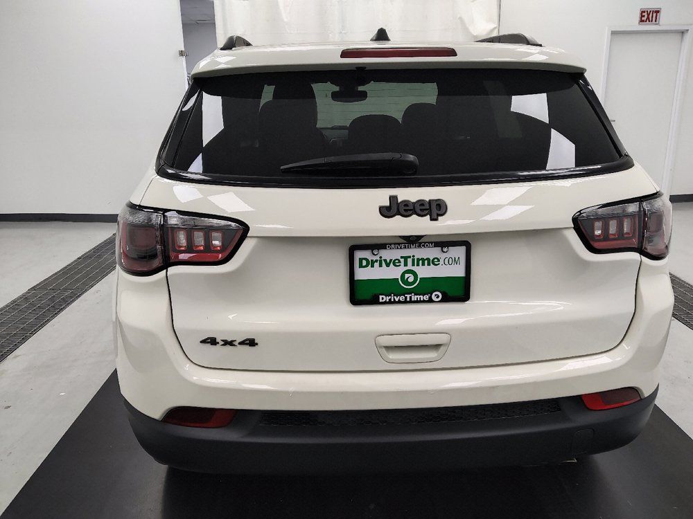 Used 2021 Jeep Compass Latitude w/ Sun and Sound Group AWD/4WD image 6