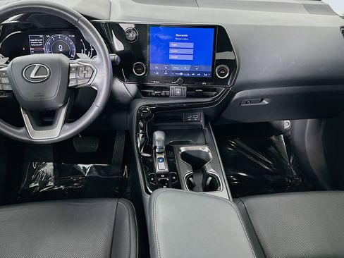Used 2024 Lexus NX 250 FWD image 27