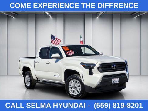 Used 2024 Toyota Tacoma SR5 AWD/4WD image 1