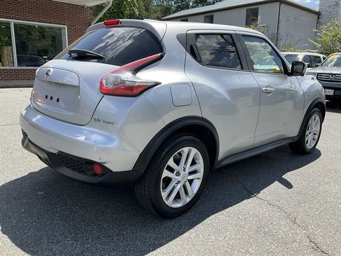 Used 2016 Nissan Juke SV w/ Technology Package AWD/4WD image 5