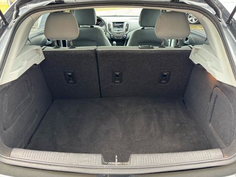 Used 2019 Chevrolet Cruze LT w/ Convenience Package FWD image 11