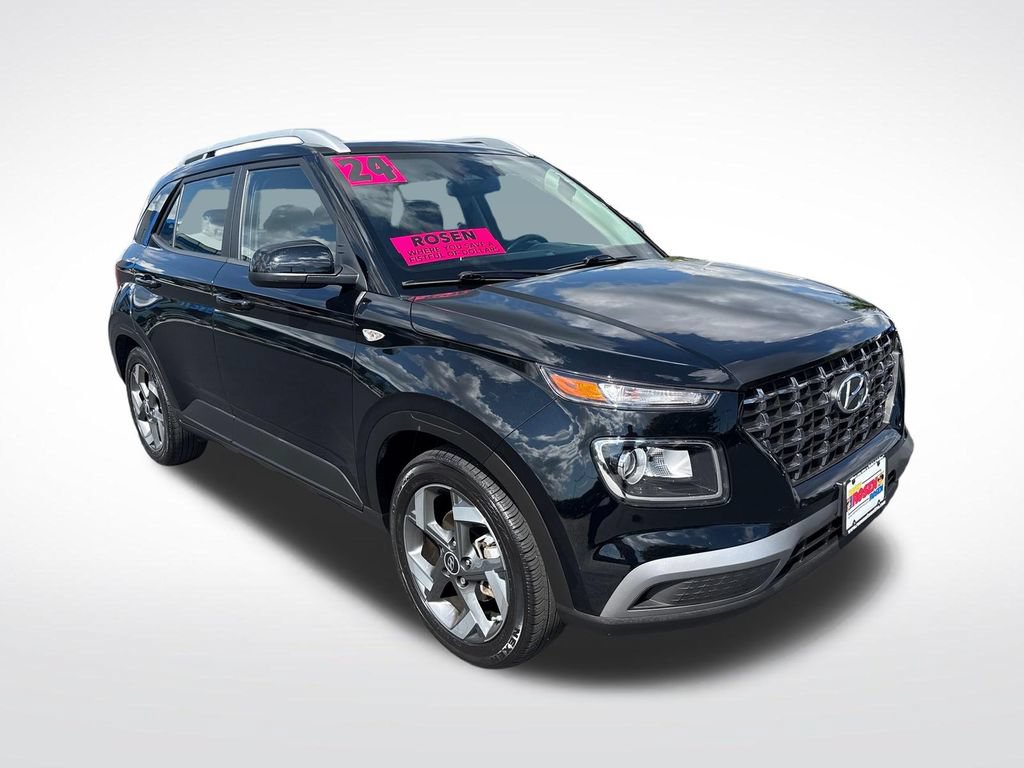 Certified 2024 Hyundai Venue SEL FWD image 7