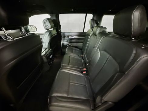 Used 2022 Jeep Wagoneer Series I image 25