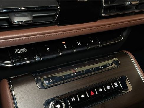 New 2026 Lincoln Aviator Reserve image 24