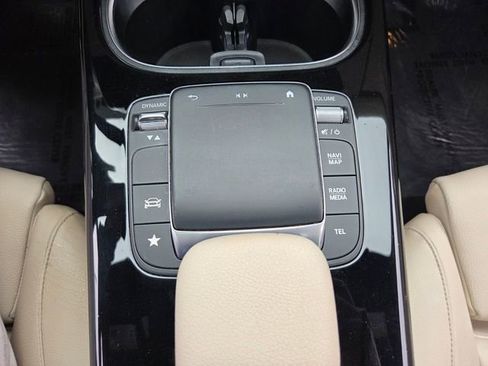 Used 2021 Mercedes-Benz CLA 250 image 19