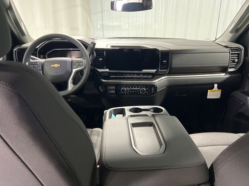 New 2026 Chevrolet Silverado 1500 LT image 3