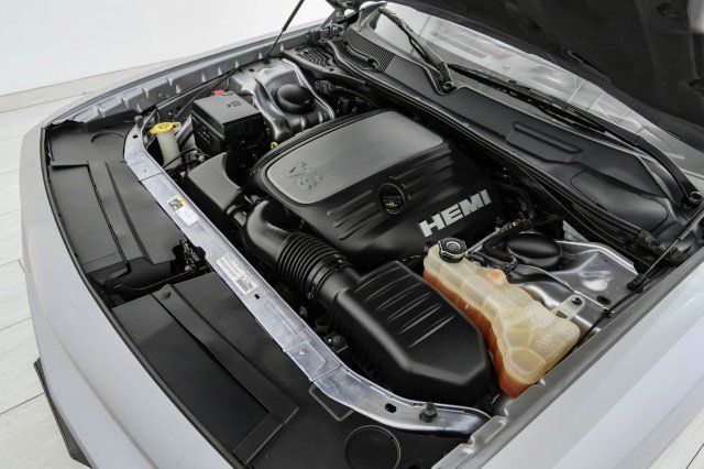 Used 2013 Dodge Challenger R/T RWD image 45