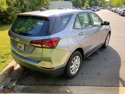 Used 2024 Chevrolet Equinox LS w/ Driver Confidence II Package FWD image 31