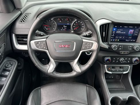 Used 2024 GMC Terrain SLT AWD/4WD image 15