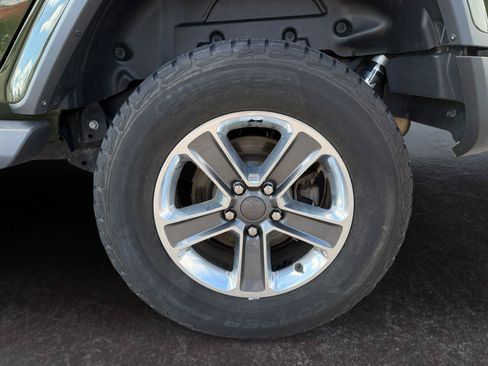 Used 2021 Jeep Wrangler Unlimited Sahara AWD/4WD image 25