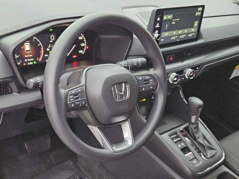 Used 2026 Honda CR-V EX image 2