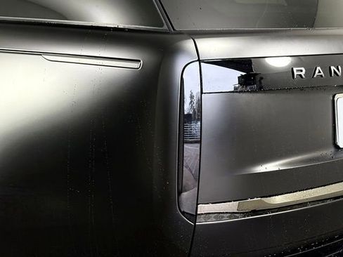 New 2025 Land Rover Range Rover SV image 15