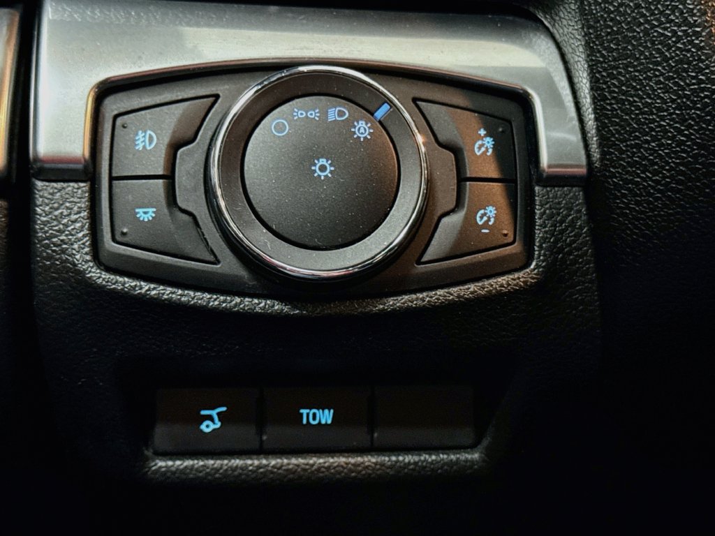 Used 2017 Ford Explorer Sport w/ Equipment Group 401A AWD/4WD image 12