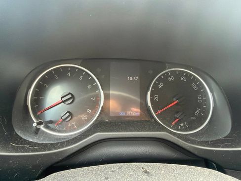 Used 2021 Toyota RAV4 LE FWD image 16
