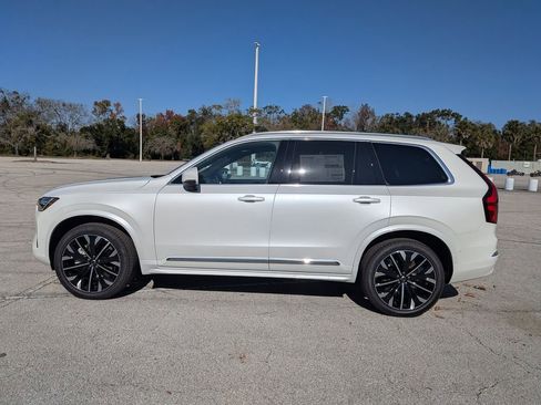 New 2026 Volvo XC90 B6 Ultra w/ Protection Package AWD/4WD image 3