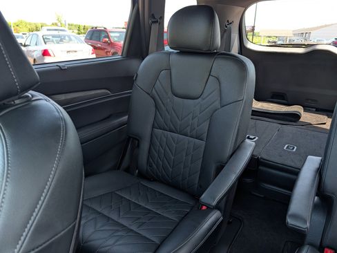 Used 2024 Kia Telluride EX X-Line AWD/4WD image 12