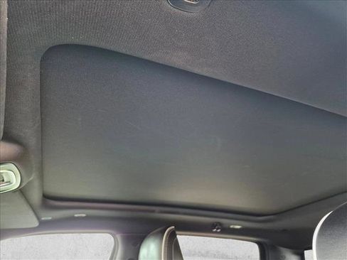 Used 2025 RAM 1500 Limited AWD/4WD image 17