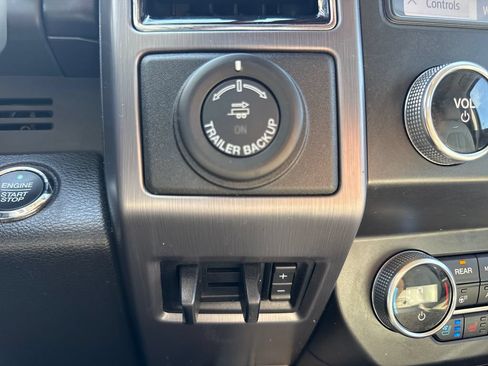 Used 2021 Ford Expedition Max Platinum RWD image 24