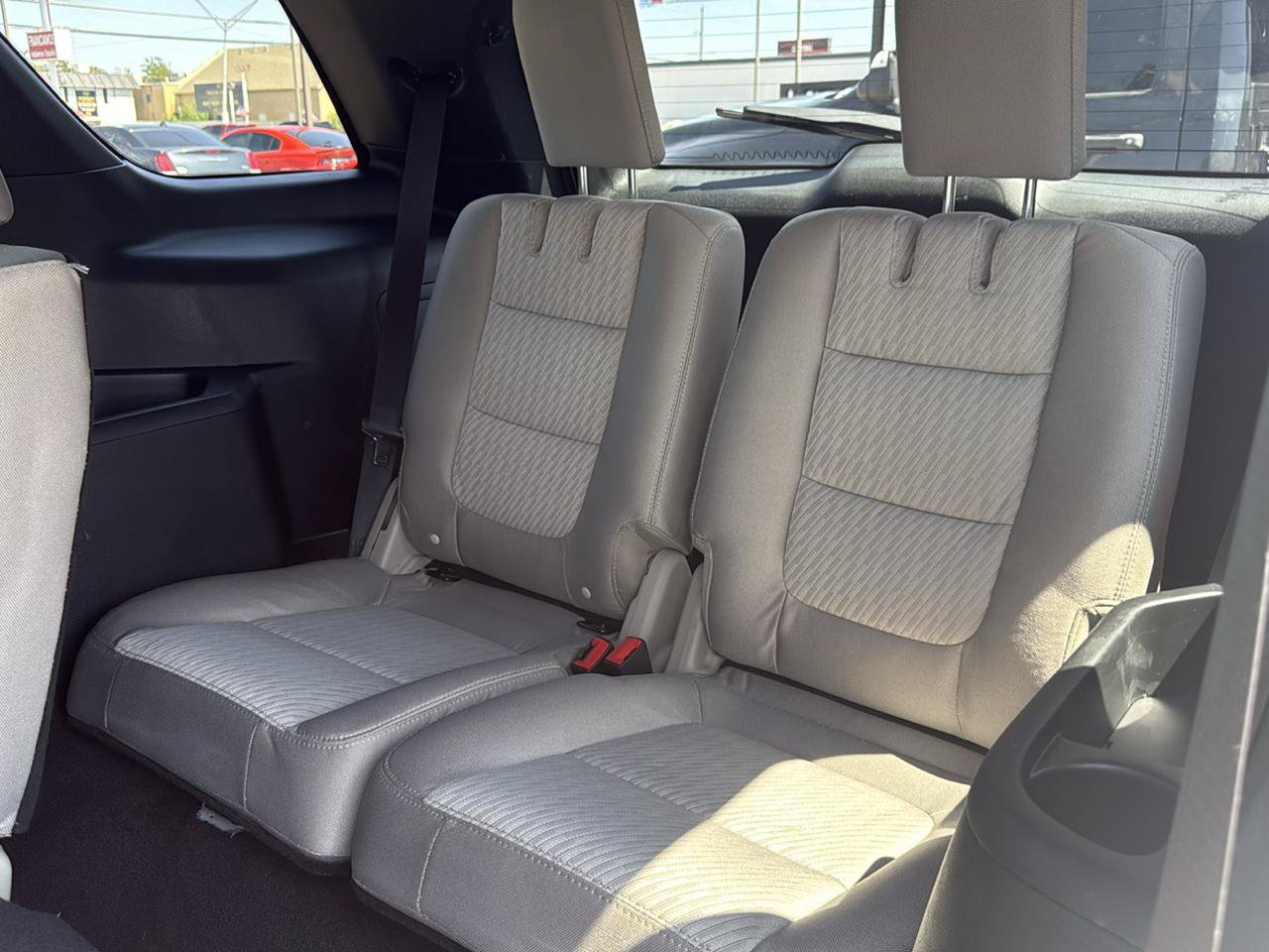 Used 2019 Ford Explorer FWD image 17