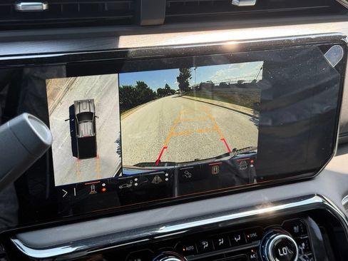 New 2026 GMC Sierra 2500 AT4X w/ AT4X AEV Edition AWD/4WD image 32