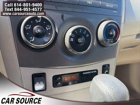 Used 2011 Toyota Corolla LE image 18