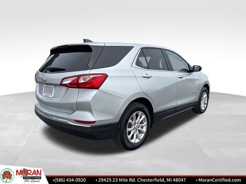 Used 2020 Chevrolet Equinox LT w/ Driver Convenience Package image 5
