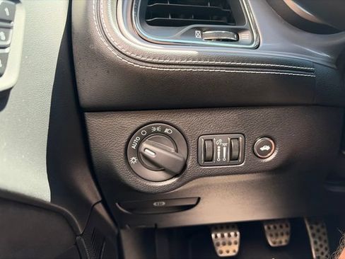 Used 2023 Dodge Challenger SRT Hellcat RWD image 23
