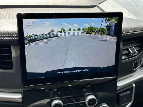 Used 2024 Ford Expedition Max XLT RWD image 28