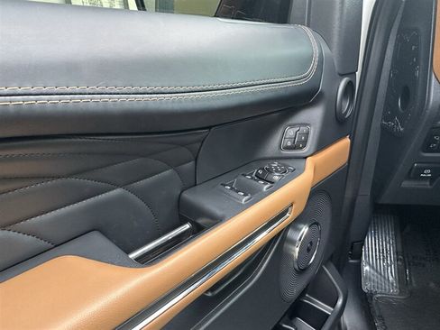 Used 2024 Ford Expedition Platinum AWD/4WD image 51