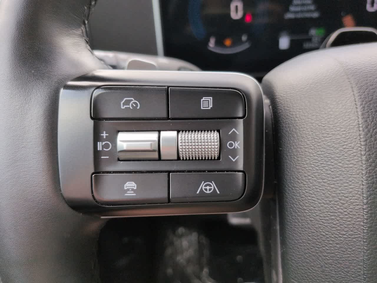 Used 2026 Hyundai Santa Fe SEL FWD image 24