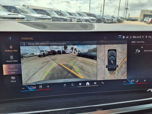 Used 2026 BMW X5 sDrive40i w/ M Sport Package image 11