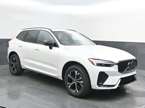 New 2026 Volvo XC60 B5 Core image 1