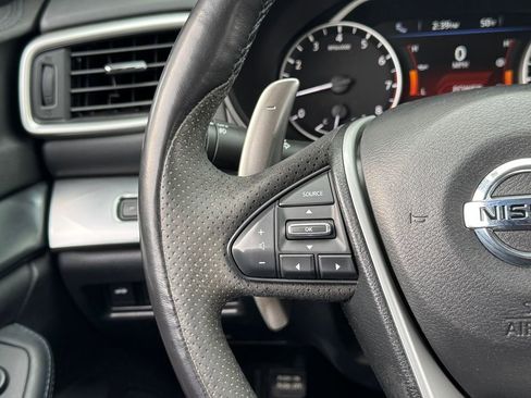 Used 2017 Nissan Maxima SR w/ Midnight Edition image 5