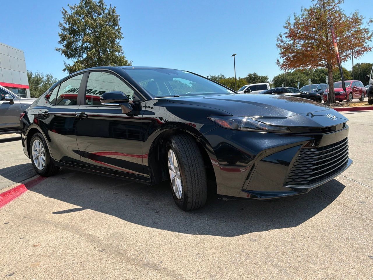 Used 2026 Toyota Camry LE FWD image 4
