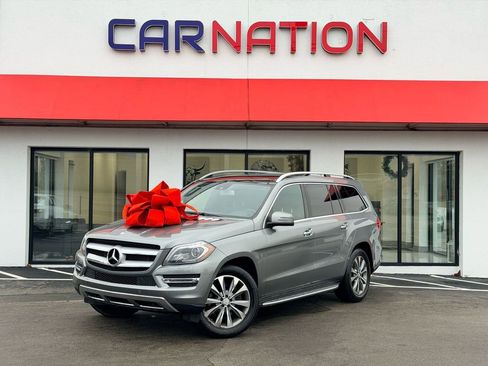 Used 2015 Mercedes-Benz GL 450 4MATIC image 2