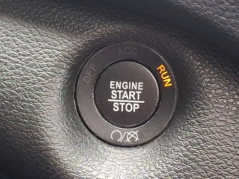 Used 2022 Jeep Cherokee Limited w/ Elite Package image 25