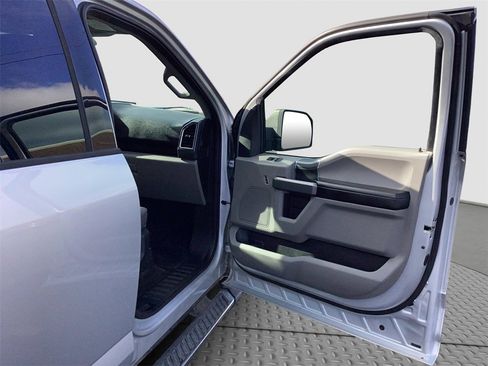 Used 2016 Ford F150 XLT w/ Equipment Group 301A Mid image 1